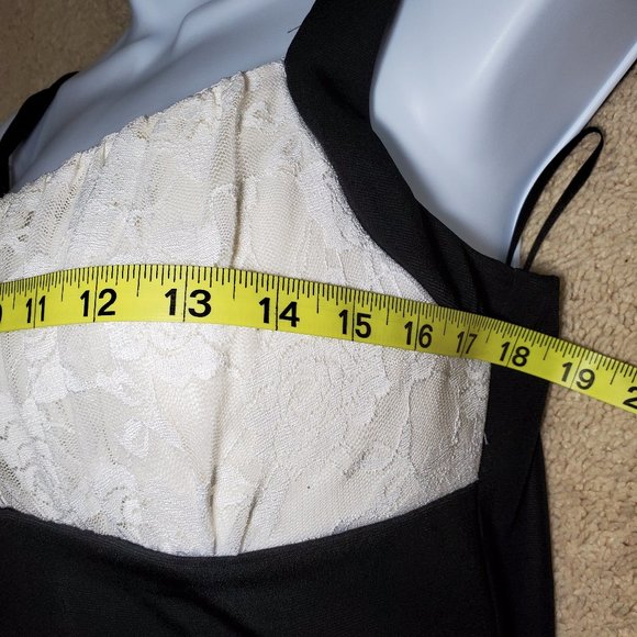 Women's Black/White Block Pattern Sheath Dress - Picture 10 of 10